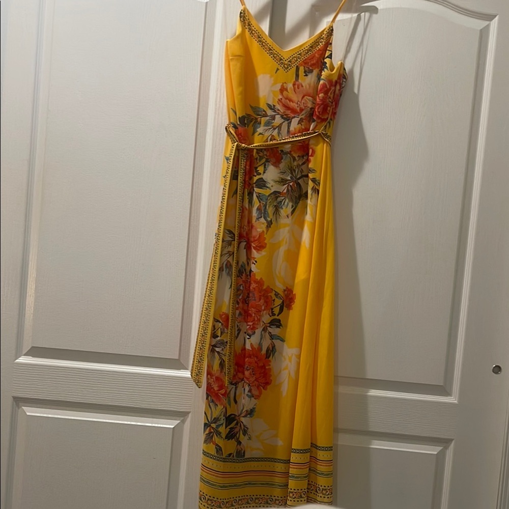 Floral Yellow Maxi Dress​